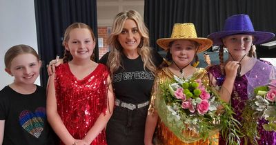 Students hit the stage with country music star Kirsty Lee Akers