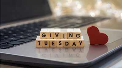 The Best and Worst Ways for Retirees to Give on Giving Tuesday