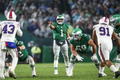 Studs and duds from Eagles 37-34 win over the Bills in Week 12