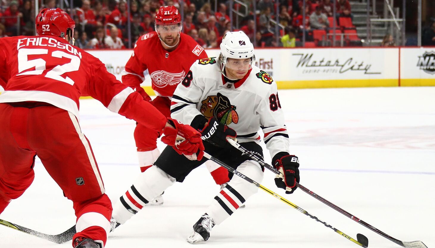 Patrick Kane signing with Red Wings, joining…