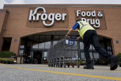 How much does Kroger pay? From cashier to CEO