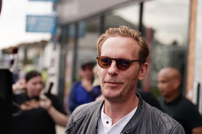 Laurence Fox apologises for calling people ‘paedophiles’ in online row