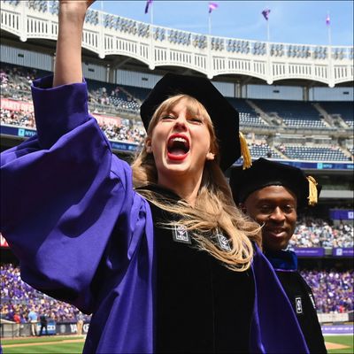 You Can Now Study "Taylor Swift and Her World" at Harvard University