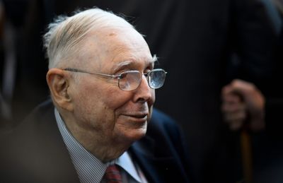 Billionaire Charlie Munger was Warren Buffett's right-hand man for more than 4 decades. Here are the investing tips that made him legendary