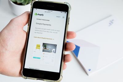 Shopify Enjoys Growth On Heels Of Black Friday: Here’s What Analysts Have To Say