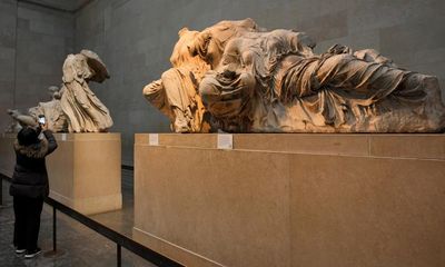 V&A director says museum trustees ‘infantilised’ amid row over Parthenon marbles