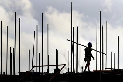 Post-Covid recovery in housebuilding stalls, figures suggest