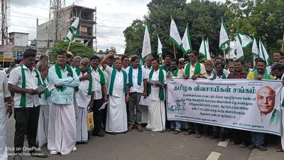 Farmers association protest against proposed SIPCOT project in Tiruvannamalai