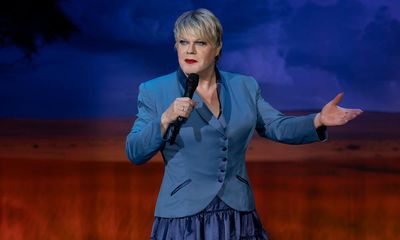Eddie Izzard: The Remix review – Noah’s Ark, jazz chickens and the Death Star canteen