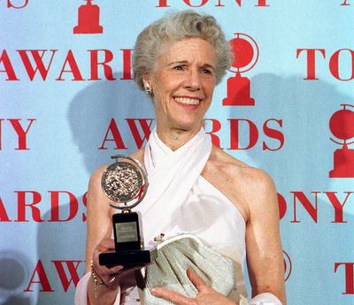 Frances Sternhagen, Tony Award-winning actor who was familiar maternal face on TV, dies at 93