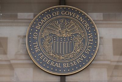 US Fed Finds Signs Of Slowing Economic Activity