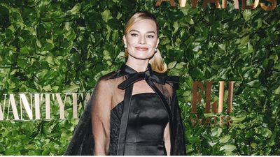 Just When You Think Margot Robbie’s Done With The Barbie Outfits, She Rolls Another Iconic Look Out Again