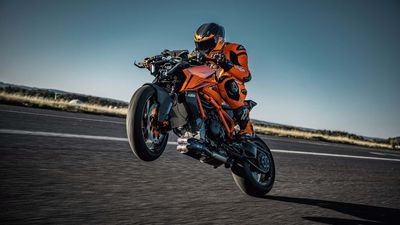 Bigger Is Better: KTM Unveils 2024 1390 Super Duke R Evo