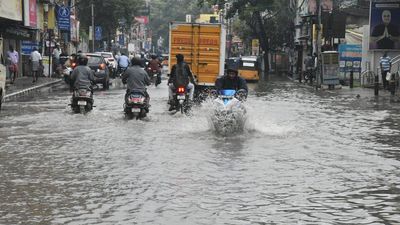 Tamil Nadu rains | As Chennai and its fringes are pounded by torrential rains, IMD issues orange alert; holiday declared for schools