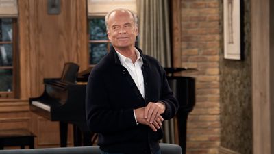 Frasier's Kelsey Grammer Explains Why The Cheers Bar Won't Appear In The Paramount+ Show, And I Have Mixed Feelings About This