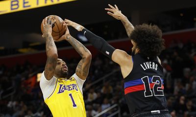 Lakers player grades: L.A. dominates the Pistons
