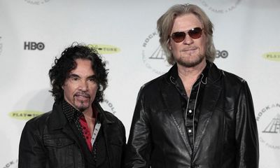‘The ultimate betrayal’: more details emerge in Hall & Oates lawsuit
