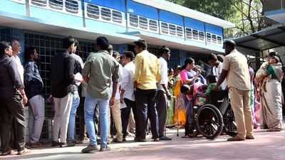 BJP charges police of helping BRS, complains to EC