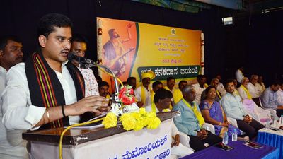Kanakadasa’s philosophy, Sangolli Rayanna’s bravery and Siddaramaiah’s working skills are inspirational, says MLA