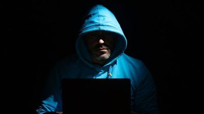 How The Internet Fuels Hateful Misogyny To Spread