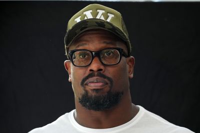 Arrest warrant issued for Von Miller for domestic violence charge