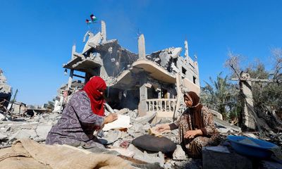 Israeli assault on southern Gaza could push 1m refugees to Egypt border, UNRWA chief warns