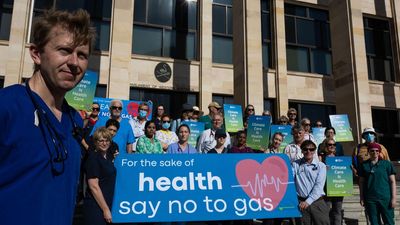 Doctors rally against new gas for the sake of health