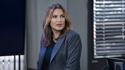 After The Strikes Have Ended, Law And Order: SVU Is Back For Anniversary Season, And Mariska Hargitay Is Here With All The Set Photos For Fans