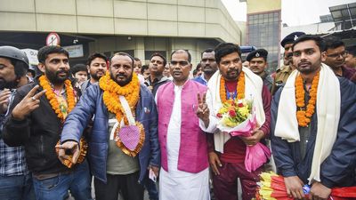 Silkyara tunnel rescue | 5 workers from Bihar return home