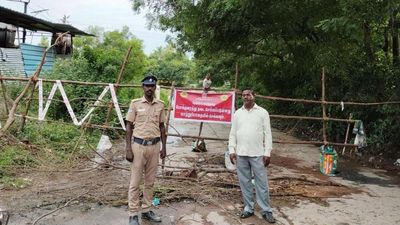T.N. Rains | Cyclone shelters readied, flood-prone causeways barricaded, in Villupuram district