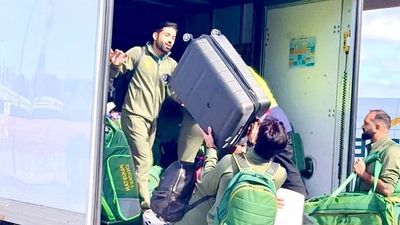 Watch: Pakistani players load luggage in a truck at airport after reaching Australia