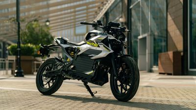 New Orxa Mantis Electric Motorcycle Can Travel 137 Miles On A Single Charge