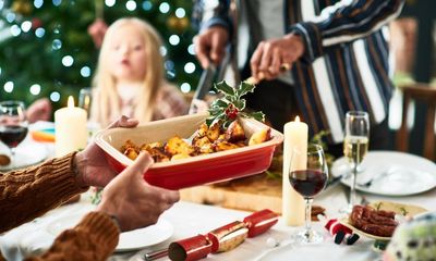 Low UK potato harvests raise fears about Christmas supplies