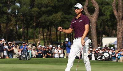 Min Woo Lee, leading by 3, is in position to pull off the Australian double