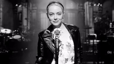 Emma Stone Is Hitting A Huge Milestone On SNL This Weekend, And It’s Awesome She’s Doing It As A Woman