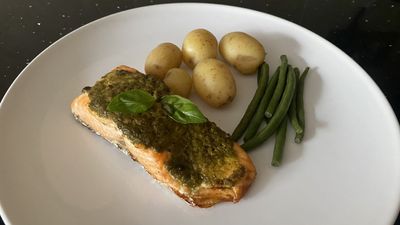 How to cook salmon in an air fryer