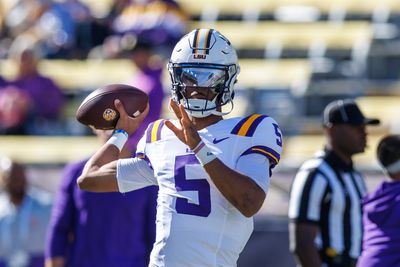 LSU pettily dropped a Jayden Daniels Heisman billboard near the Pac-12 Championship game