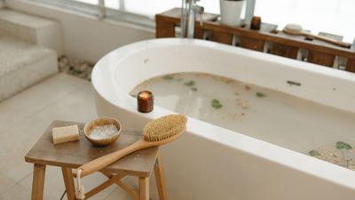 7 ways to make a small bathroom feel like a spa