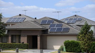 Aussies flock to solar power as electricity prices soar