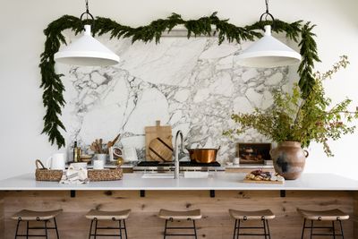 Now This is Cozy! 5 Christmas Decorating Ideas That Will Channel the Modern Farmhouse Feel This Season