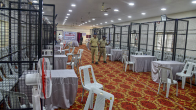 Heavy wagering on Telangana assembly election results in Andhra Pradesh; punters favour Congress and key political figures