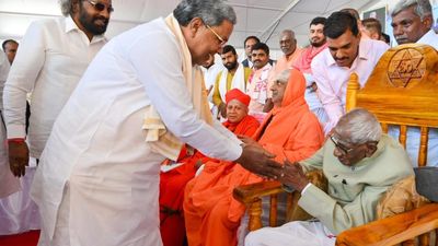Chief Minister hails Bheemanna Khandre’s contributions for unification of Karnataka