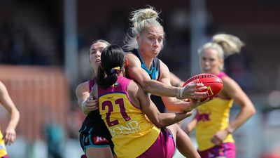 AFLW pioneers continue to kick goals as sport surges