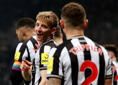 Anthony Gordon on target as Newcastle edge Premier League victory over Man Utd