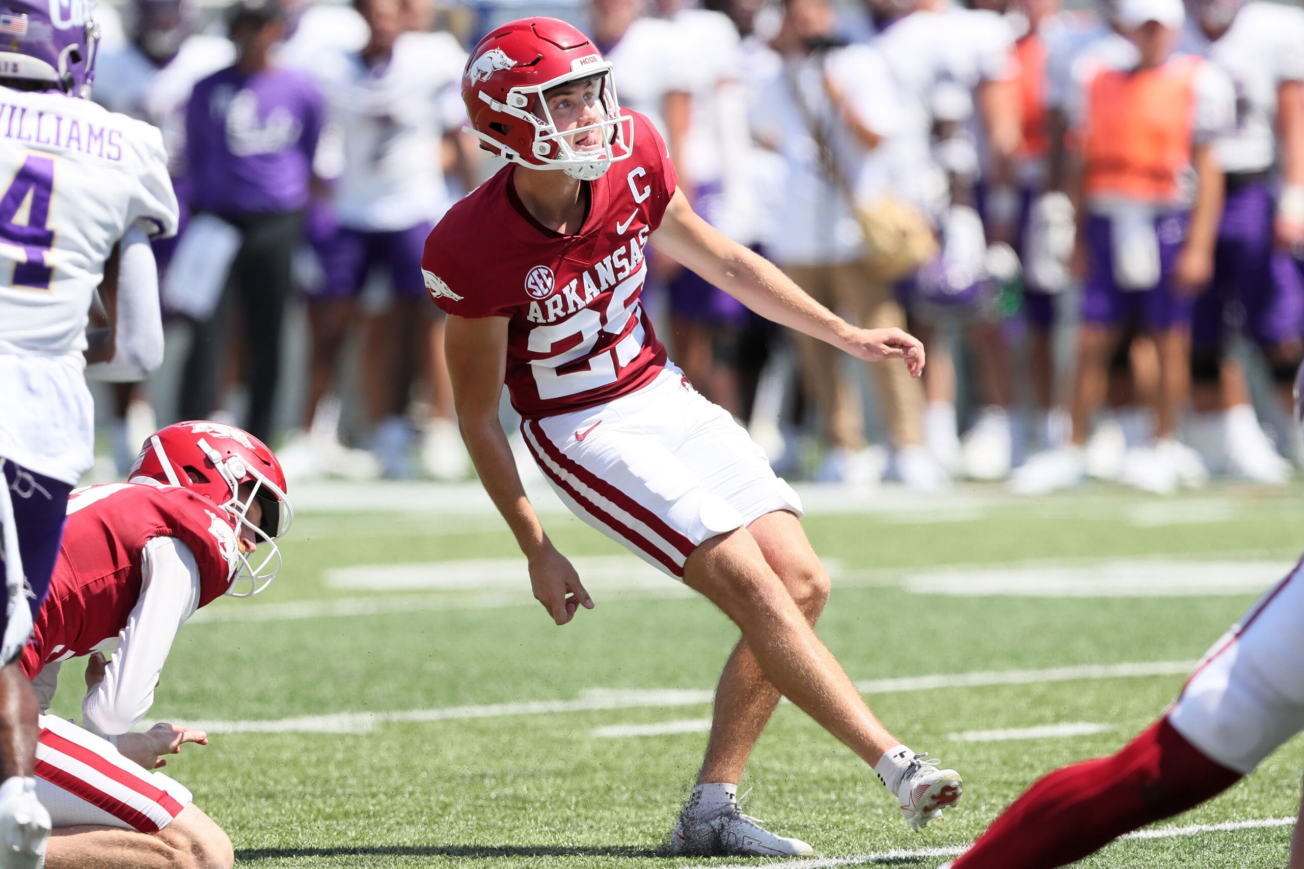 Arkansas kicker Cam Little declares for the 2024 NFL…