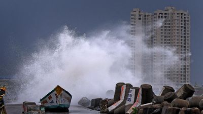 Cyclone Michaung | Public holiday for Chennai, Tiruvallur, Kancheepuram, Chengalpattu districts on December 4