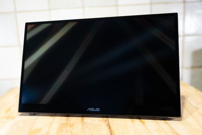 ASUS ZenScreen Ink MB14AHD review: good-looking, but not too bright