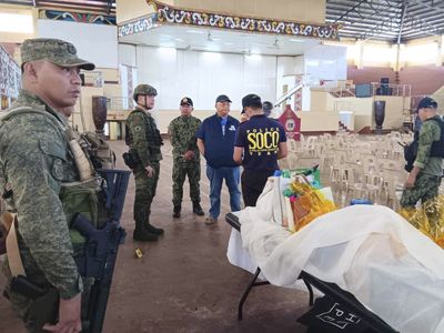 Philippine president says 'foreign terrorists' behind bomb that killed 4 during mass