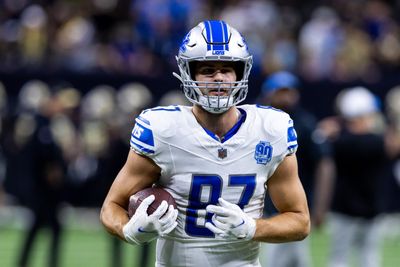 Lions rock Saints with 2 quick touchdowns