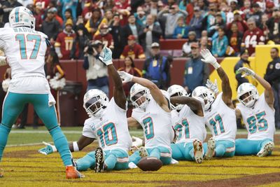 Dolphins celebrate after 78-yard TD reception by Tyreek Hill